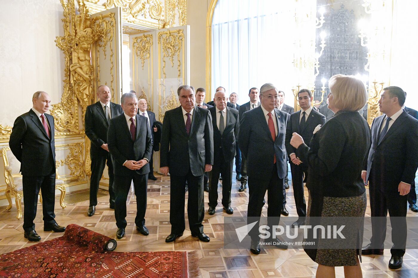 Russia CIS State Heads Palaces Tour