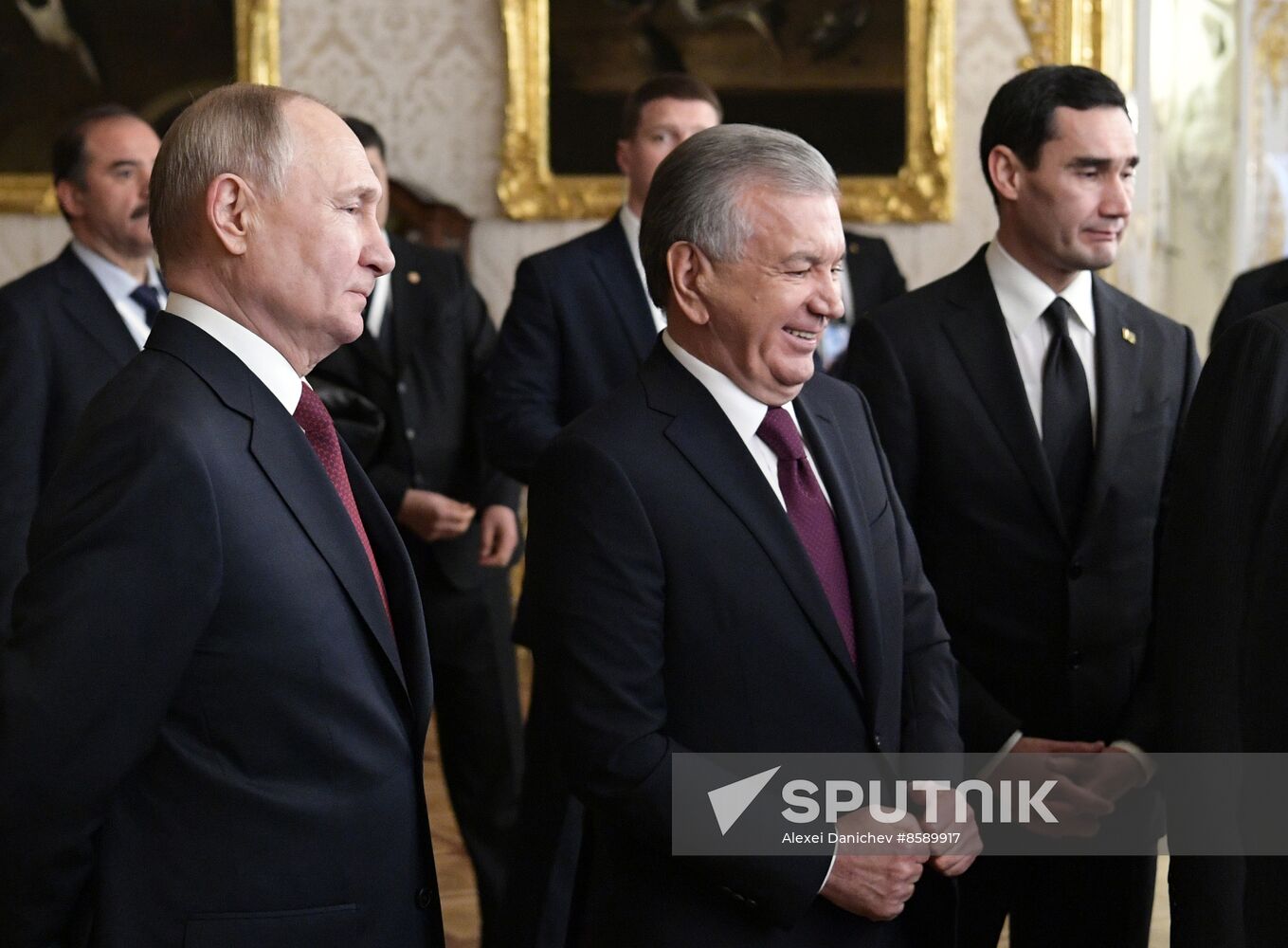 Russia CIS State Heads Palaces Tour