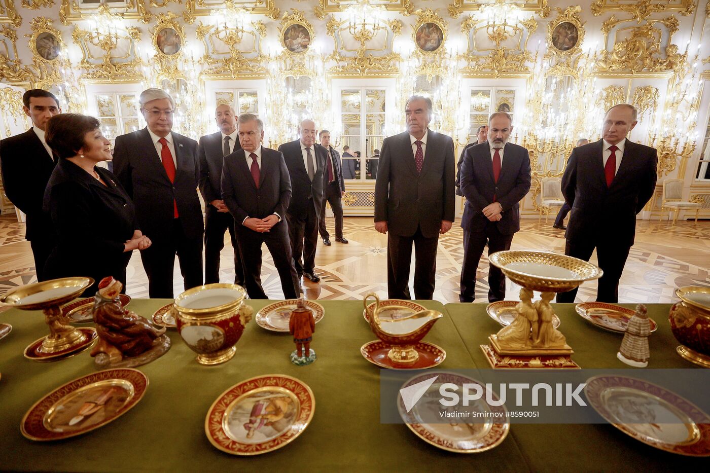 Russia CIS State Heads Palaces Tour