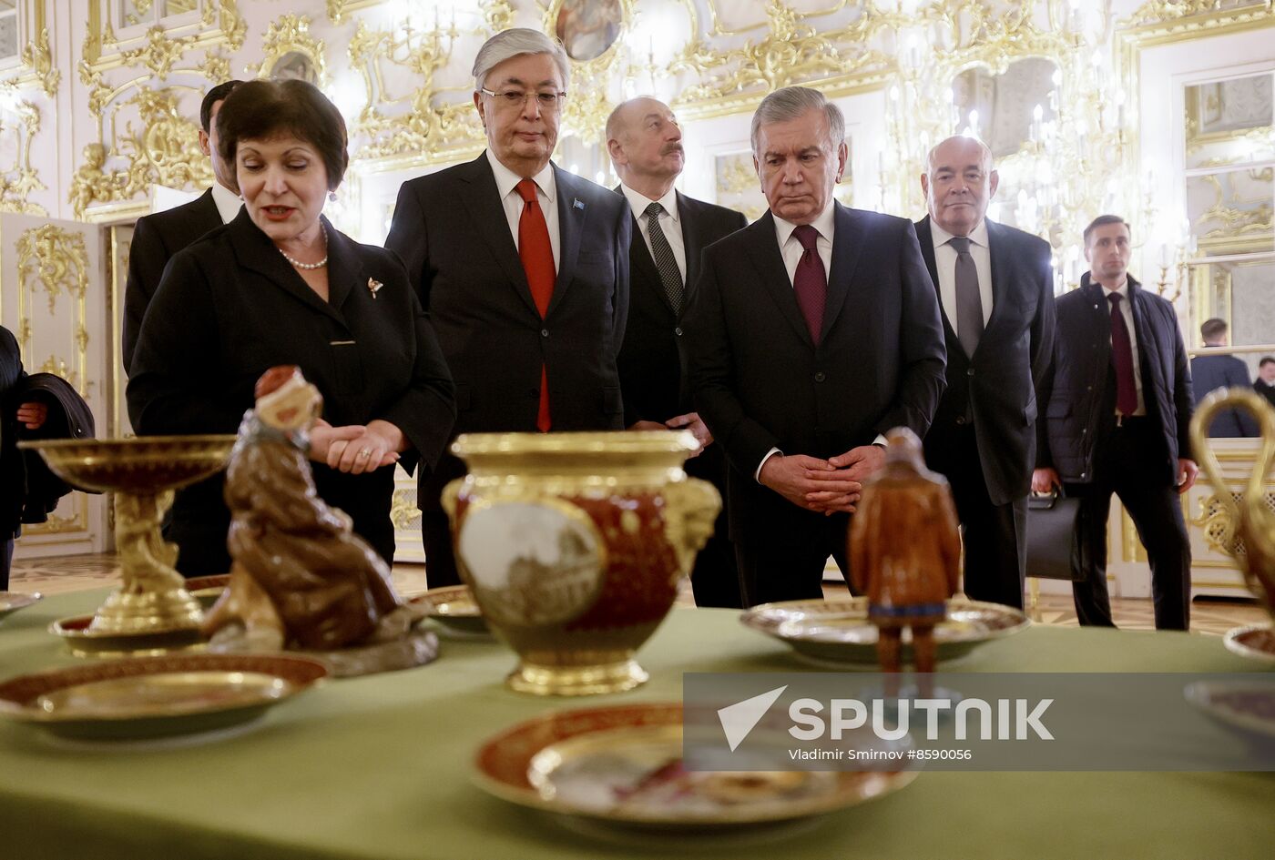 Russia CIS State Heads Palaces Tour