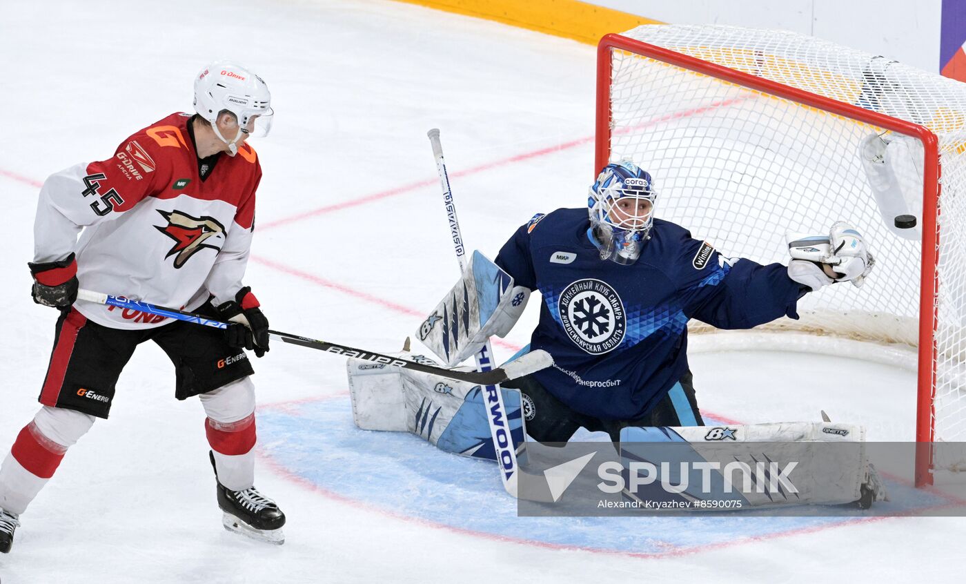 Russia Ice Hockey Kontinental League Sibir - Avangard