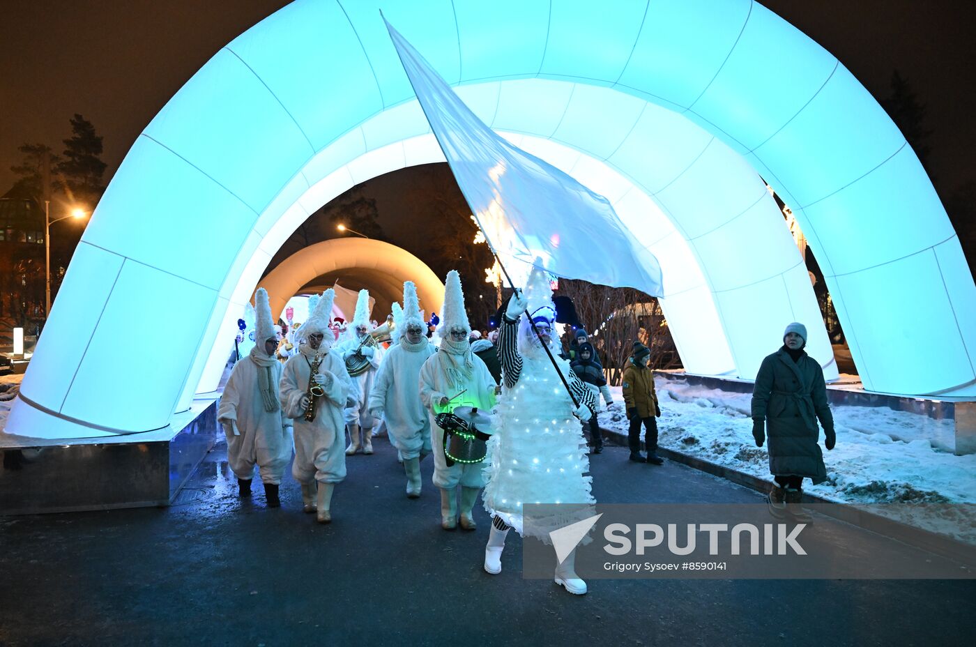 RUSSIA EXPO. Father Frost parade