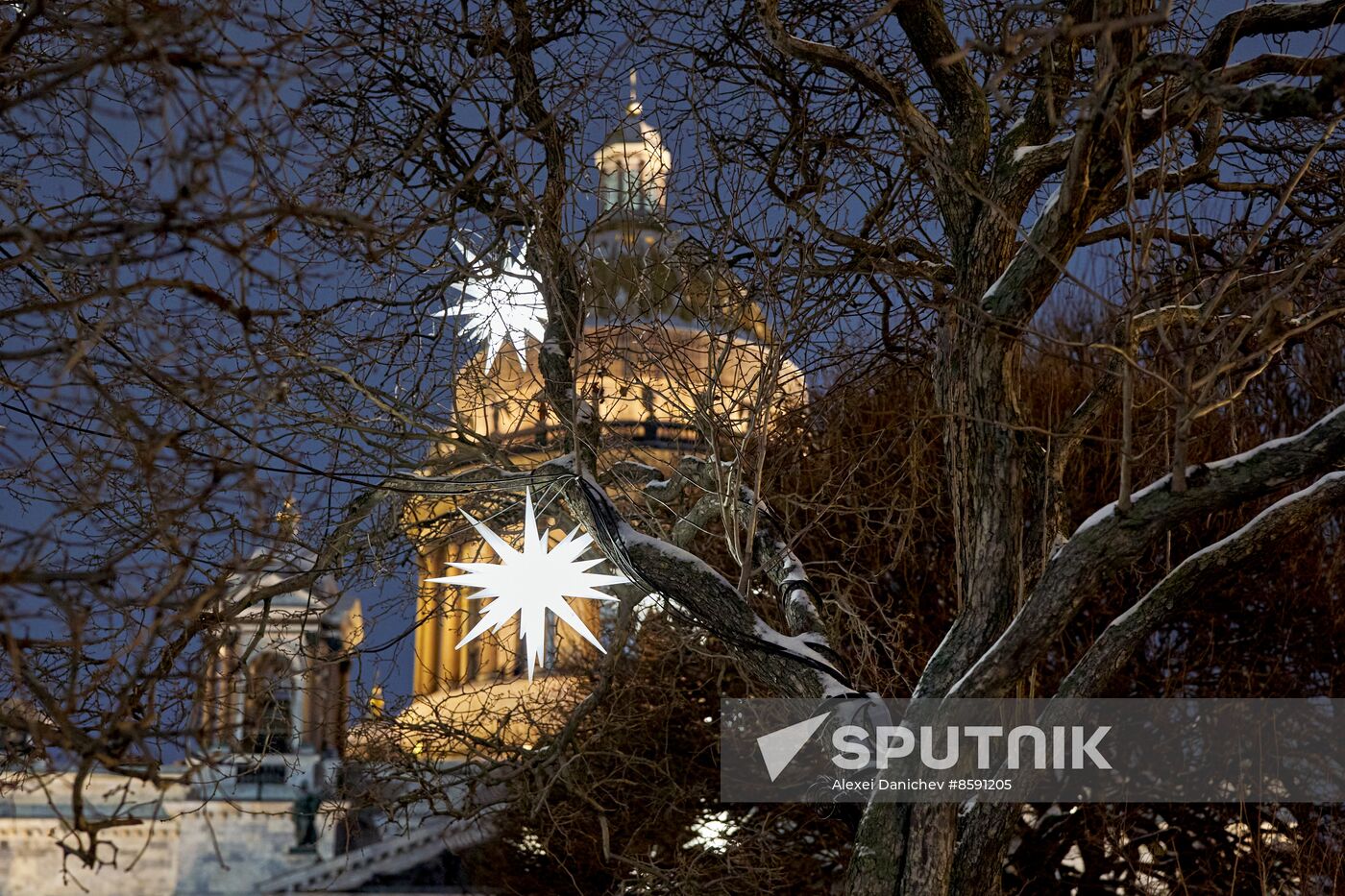 Russia New Year Season Preparations