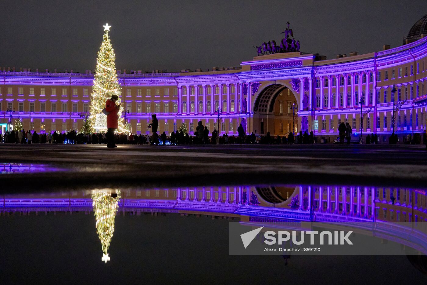 Russia New Year Season Preparations