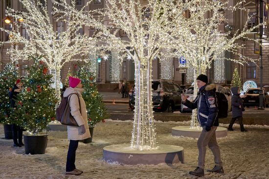 Russia New Year Season Preparations