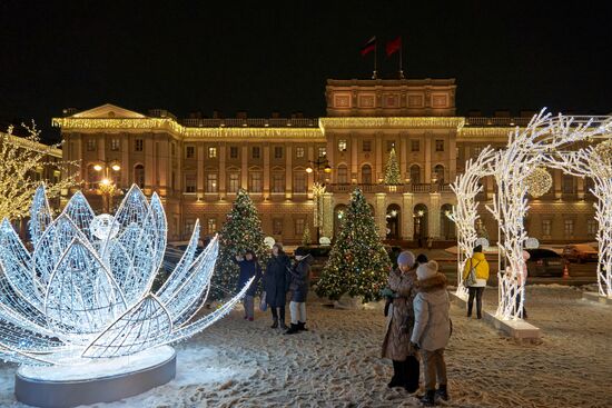 Russia New Year Season Preparations