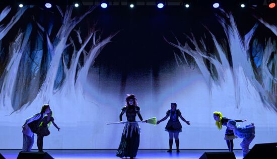 RUSSIA EXPO. A New Year show for children by the Movement of the First