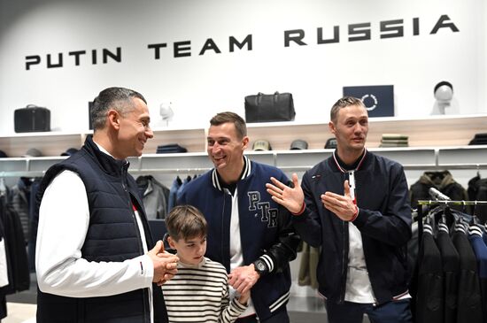 Russia Putin Team Shop