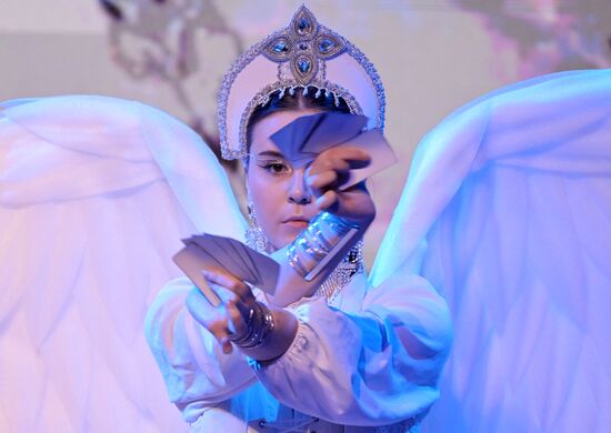 RUSSIA EXPO. A New Year show for children by the Movement of the First