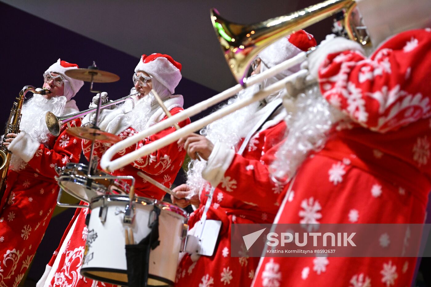 RUSSIA EXPO. A New Year show for children by the Movement of the First