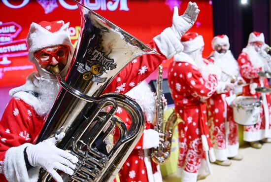 RUSSIA EXPO. A New Year show for children by the Movement of the First