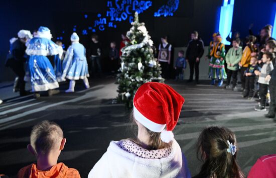 RUSSIA EXPO. Christmas Tree of Knowledge. History Tree