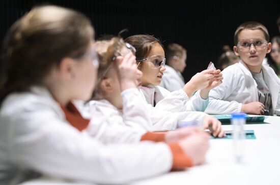 RUSSIA EXPO. Science Kid Day