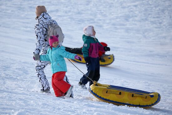 Russia Winter Leisure
