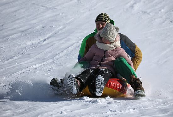 Russia Winter Leisure