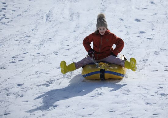 Russia Winter Leisure