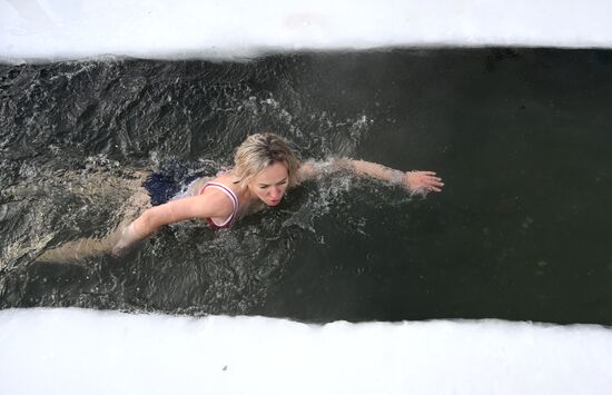 Russia Winter Swimming