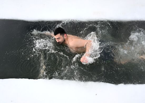 Russia Winter Swimming