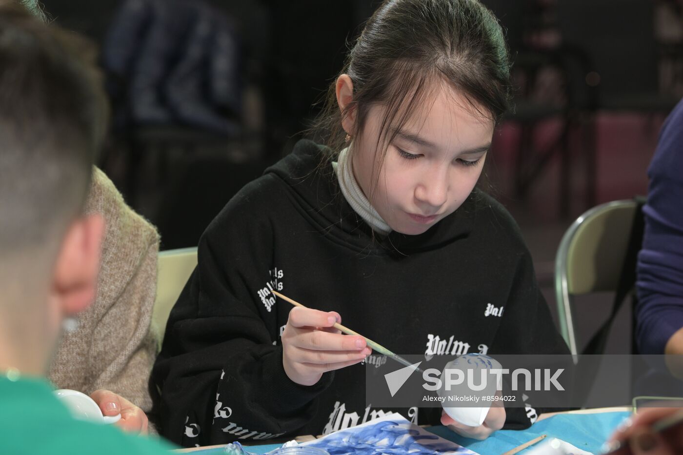 RUSSIA EXPO. Russian Christmas Trees