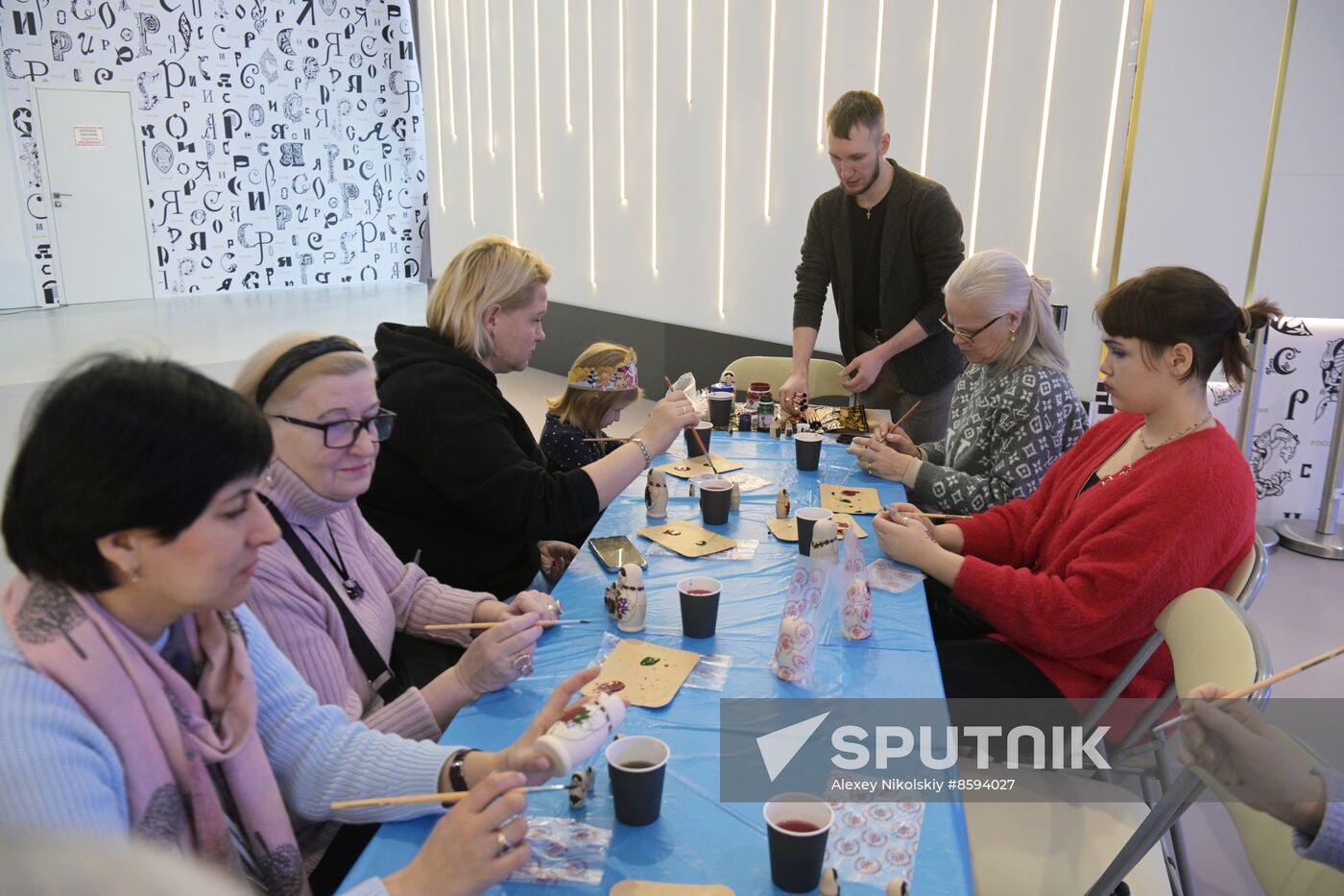 RUSSIA EXPO. Russian Christmas Trees