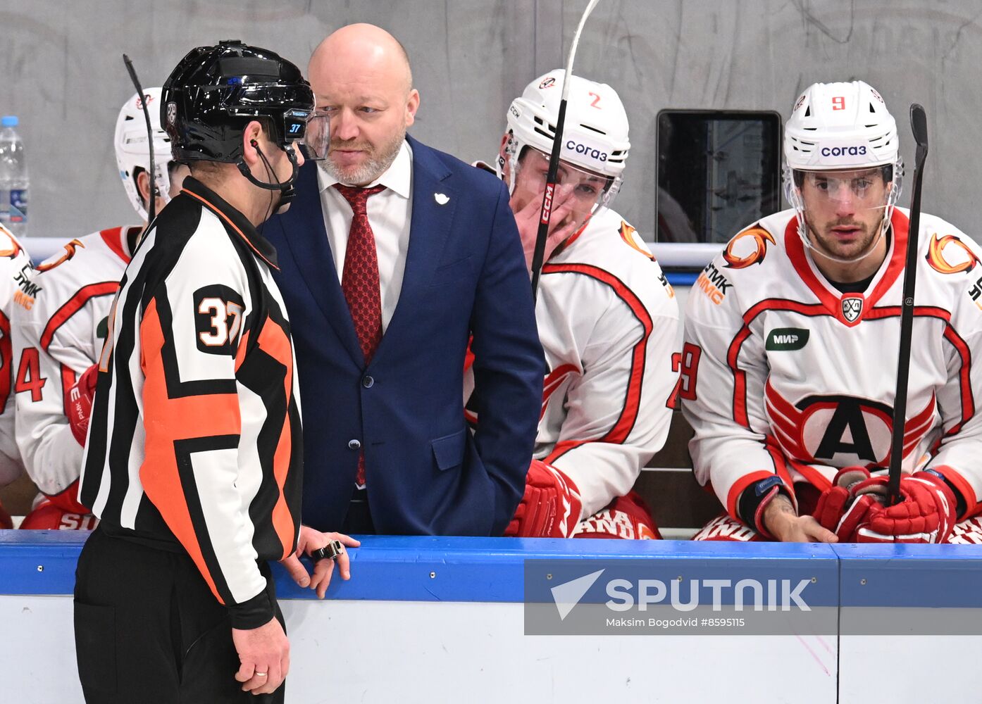 Russia Ice Hockey Kontinental League Ak Bars - Avtomobilist