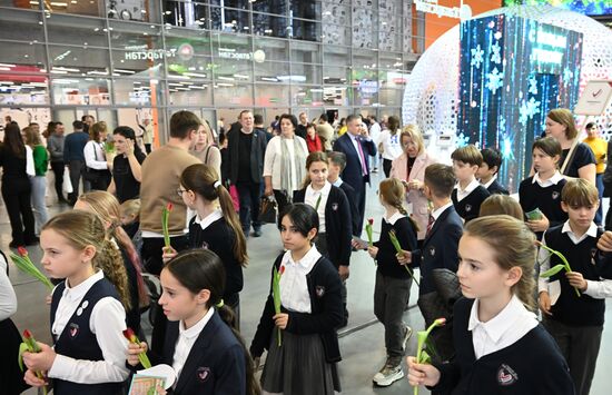 The RUSSIA EXPO International Exhibition and Forum. The Belgorod We Are With You event, Pavilion No.71. Location: Russia, Moscow. Author: Evgeny Biyatov/Sputnik. RUSSIA EXPO. Belgorod Region Day