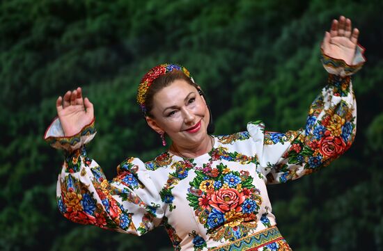 International RUSSIA EXPO forum and exhibition. Belgorod: Where everyone matters concert. Pavilion No. 75. Location: Russia, Moscow. Author: Evgeny Biyatov/Sputnik. RUSSIA EXPO. Belgorod Region Day