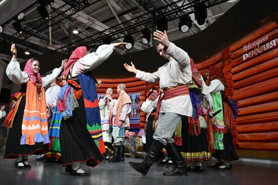 RUSSIA EXPO. Kursk couple's wedding ceremony