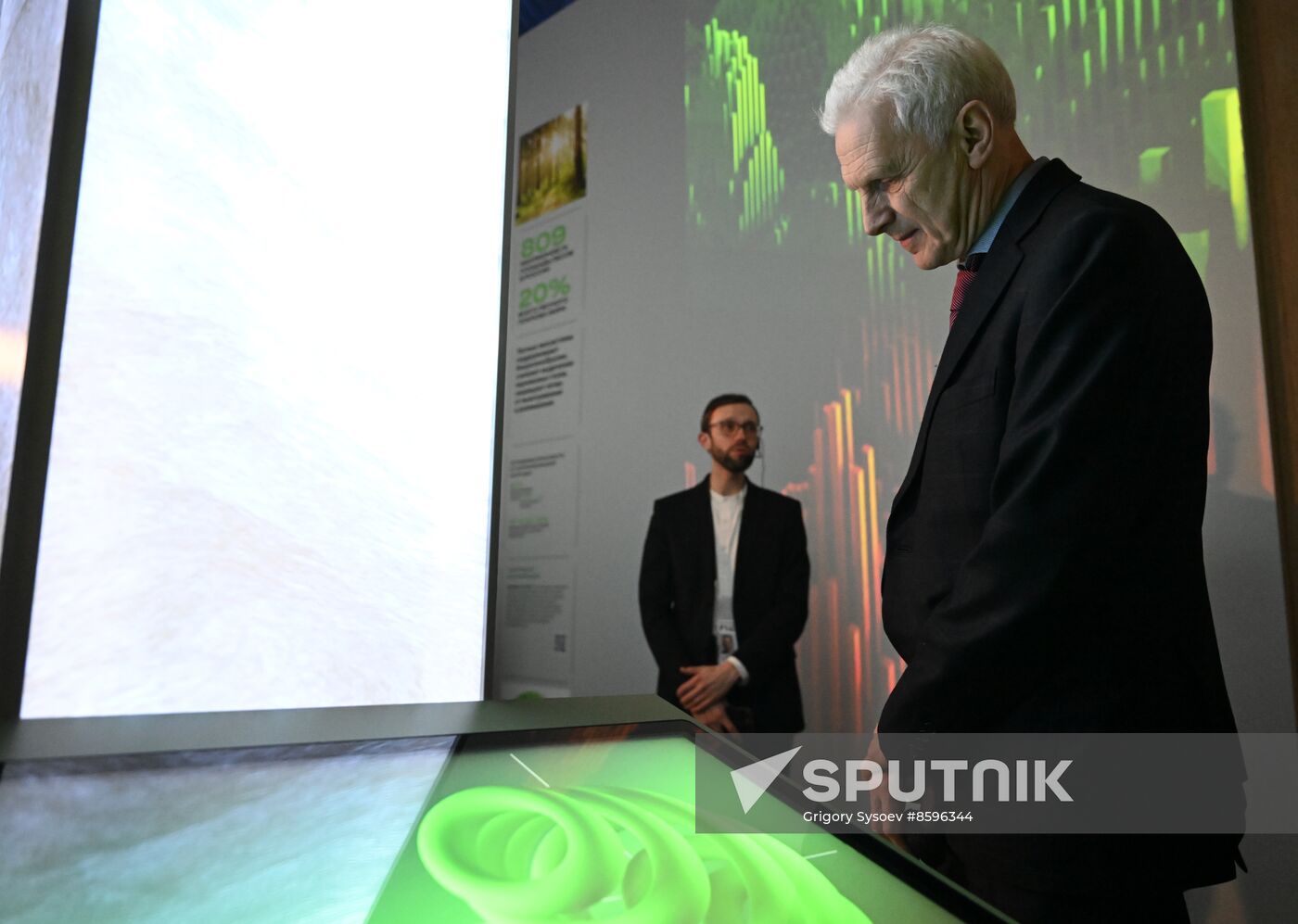 RUSSIA EXPO. Presenting Ministry of Education and Science's Decade of Science and Technology updated exhibition