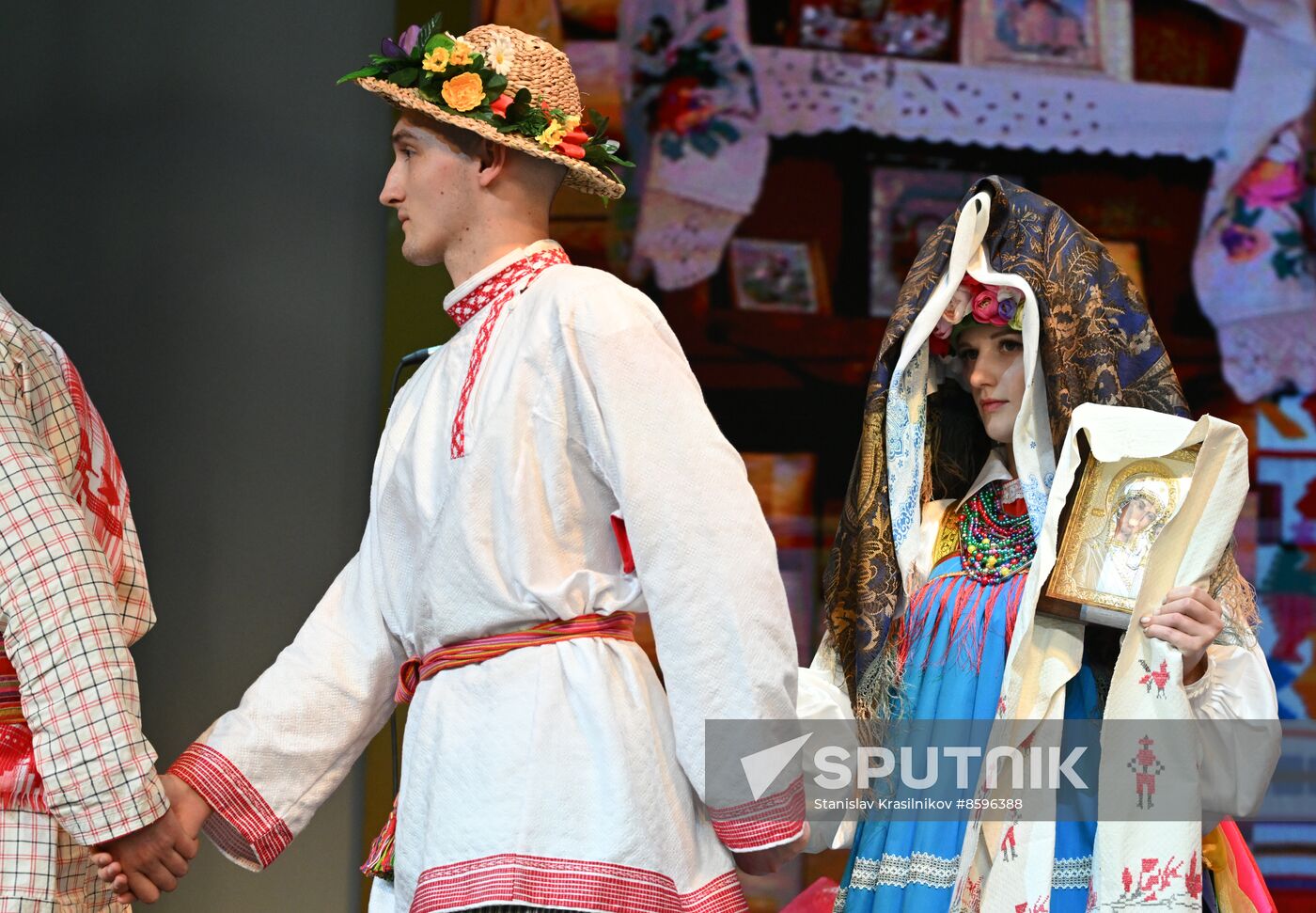 RUSSIA EXPO. Kursk couple's wedding ceremony