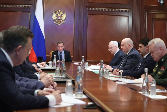 Russia Medvedev Army Contract Service Meeting