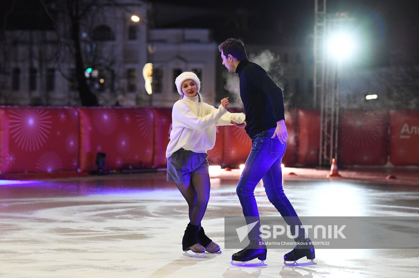 Celebrating Old New Year with Ilya Averbukh in Hermitage Garden