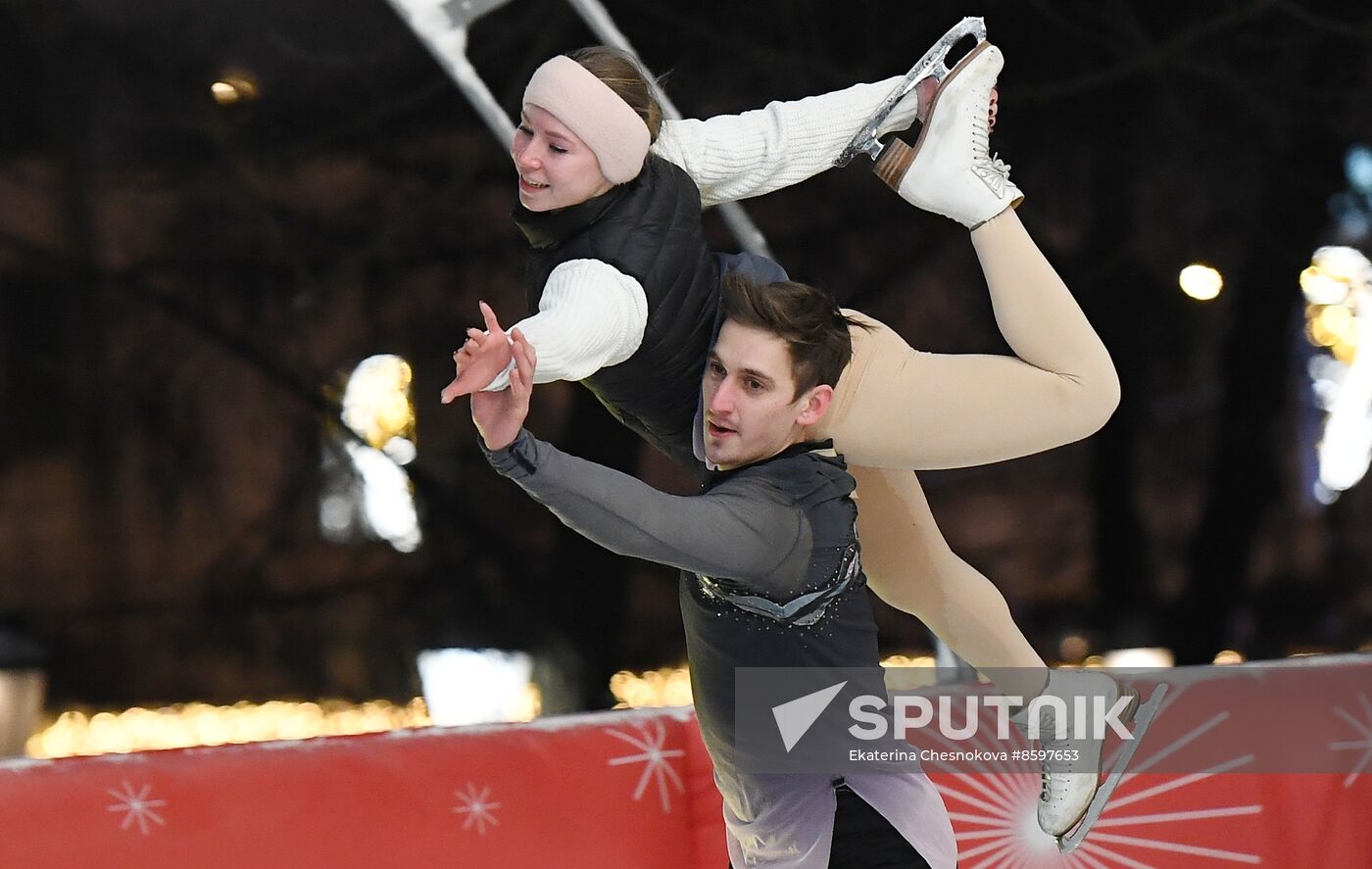 Celebrating Old New Year with Ilya Averbukh in Hermitage Garden
