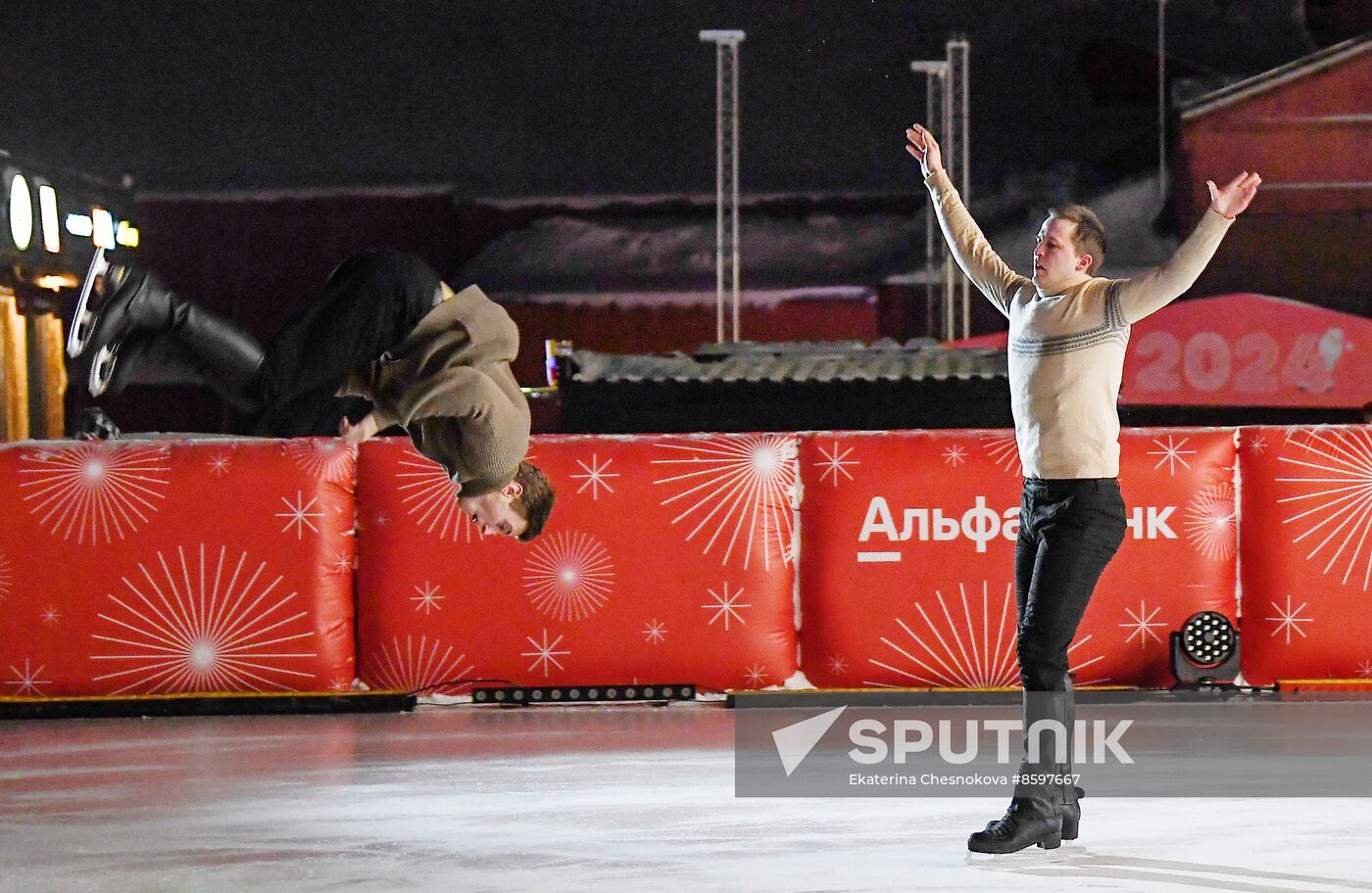Celebrating Old New Year with Ilya Averbukh in Hermitage Garden