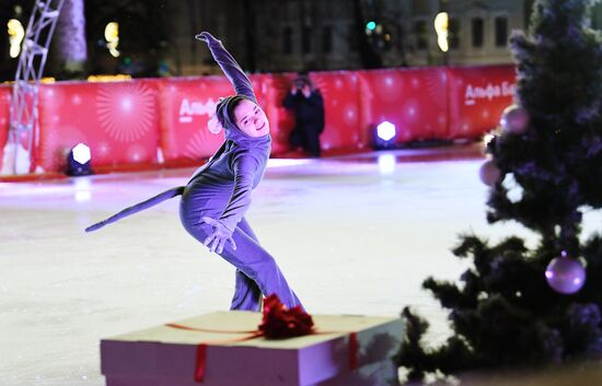 Celebrating Old New Year with Ilya Averbukh in Hermitage Garden