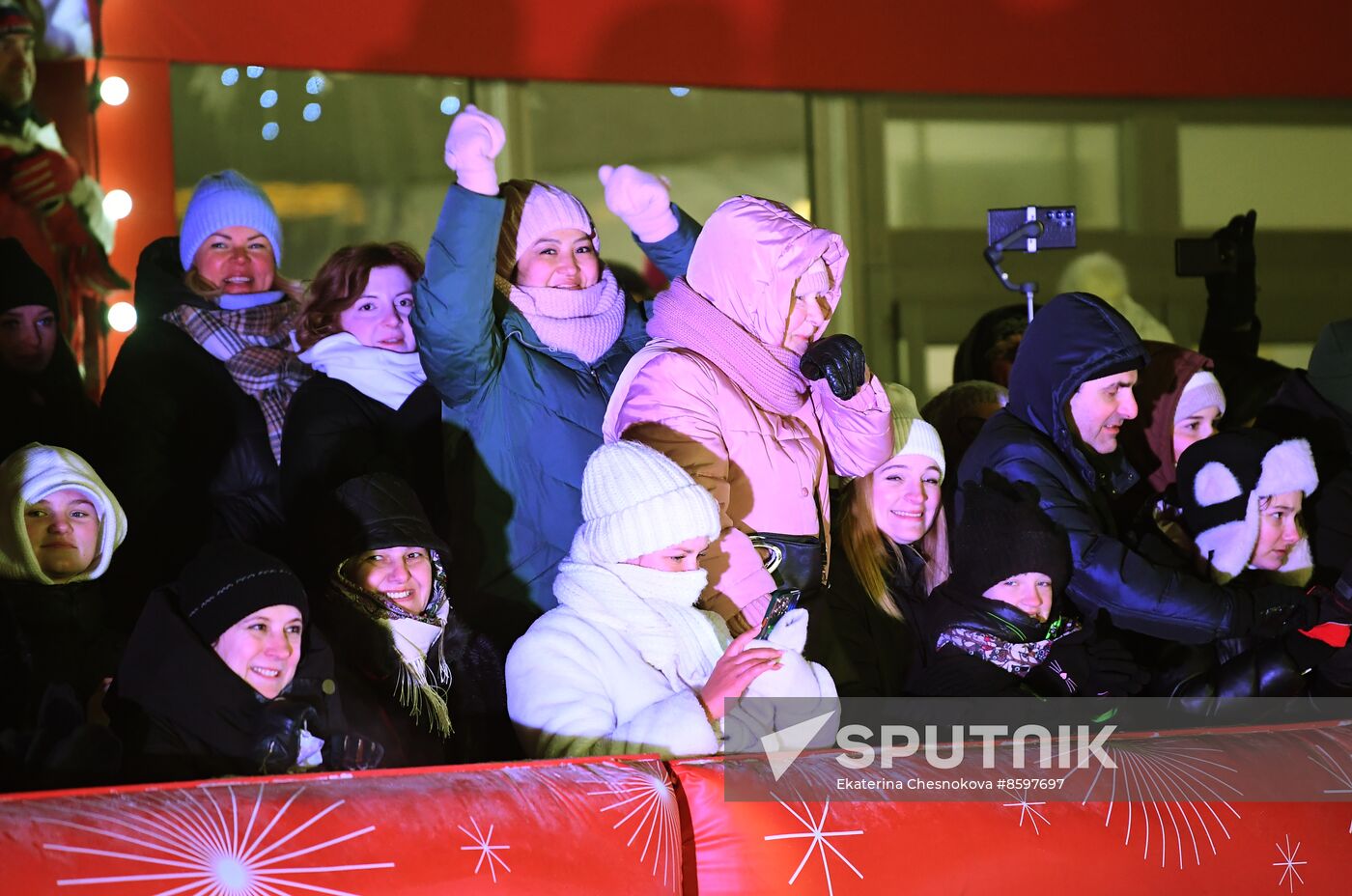Celebrating Old New Year with Ilya Averbukh in Hermitage Garden