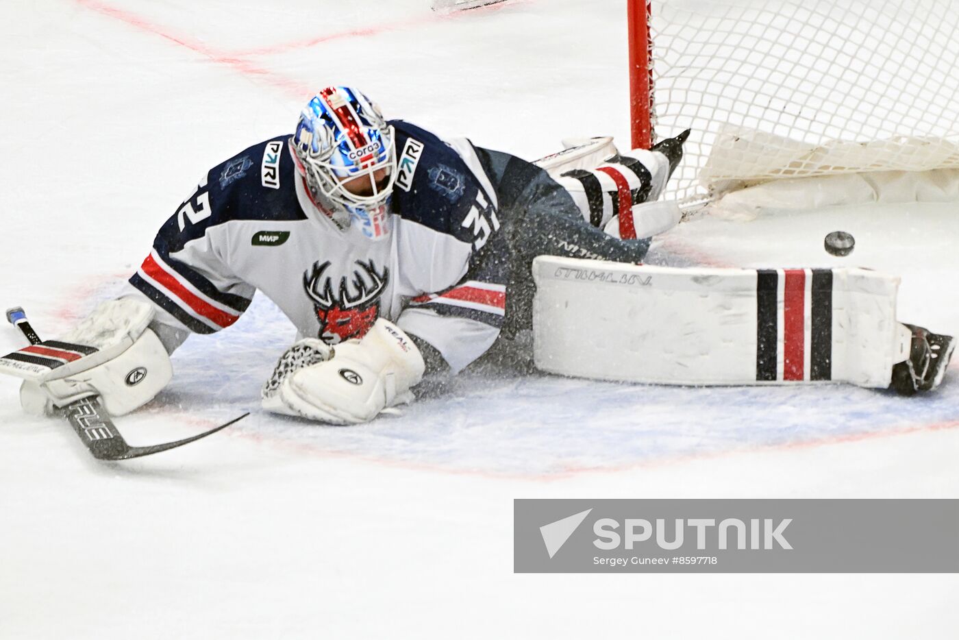 Russia Ice Hockey Kontinental League Dynamo - Torpedo