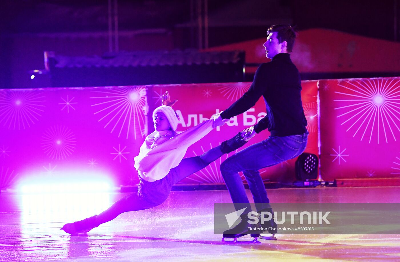 Celebrating Old New Year with Ilya Averbukh in Hermitage Garden