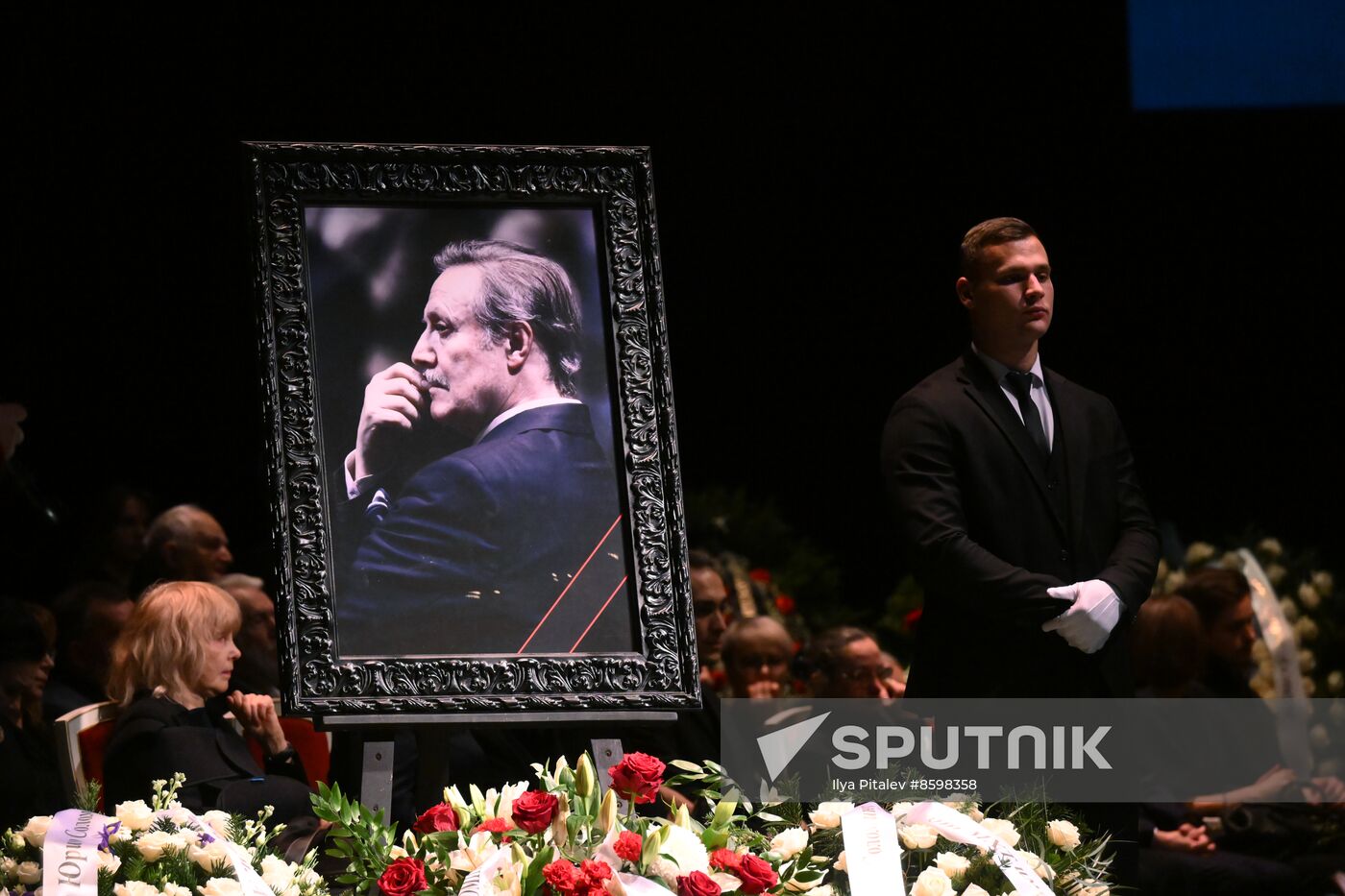 Russia Actor Solomin Death