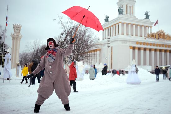 The International RUSSIA EXPO Forum and Exhibition. Winter Street Theater Festival. Main outdoor stage. Location: Russia, Moscow. Author: Alexey Nikolskiy/Sputnik. RUSSIA EXPO. Winter Street Theater Festival