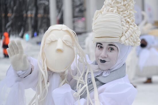 The International RUSSIA EXPO Forum and Exhibition. Winter Street Theater Festival. Main outdoor stage. Location: Russia, Moscow. Author: Alexey Nikolskiy/Sputnik. RUSSIA EXPO. Winter Street Theater Festival