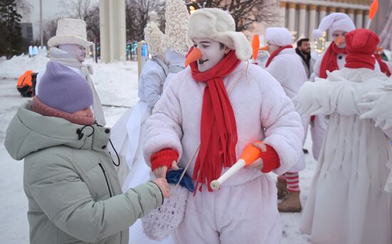 The International RUSSIA EXPO Forum and Exhibition. Winter Street Theater Festival. Main outdoor stage. Location: Russia, Moscow. Author: Alexey Nikolskiy/Sputnik. RUSSIA EXPO. Winter Street Theater Festival