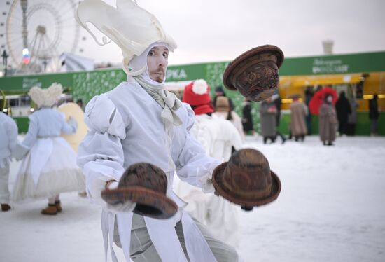 The International RUSSIA EXPO Forum and Exhibition. Winter Street Theater Festival. Main outdoor stage. Location: Russia, Moscow. Author: Alexey Nikolskiy/Sputnik. RUSSIA EXPO. Winter Street Theater Festival