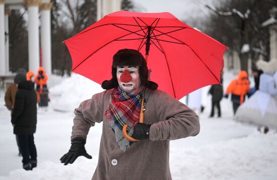 The International RUSSIA EXPO Forum and Exhibition. Winter Street Theater Festival. Main outdoor stage. Location: Russia, Moscow. Author: Alexey Nikolskiy/Sputnik. RUSSIA EXPO. Winter Street Theater Festival