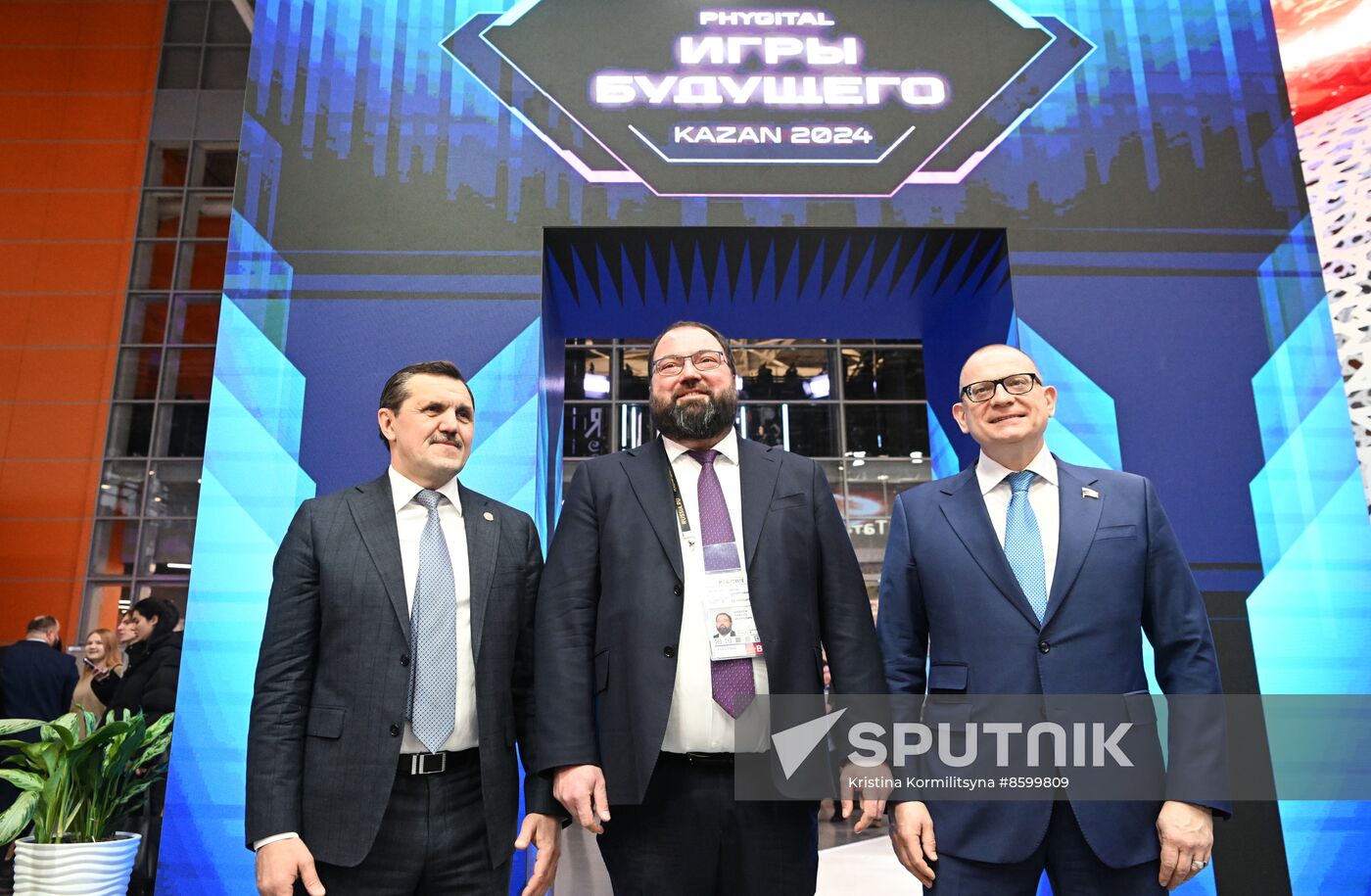 RUSSIA EXPO. Minister of Digital Development, Communications and Mass Media Maksut Shadayev at stands