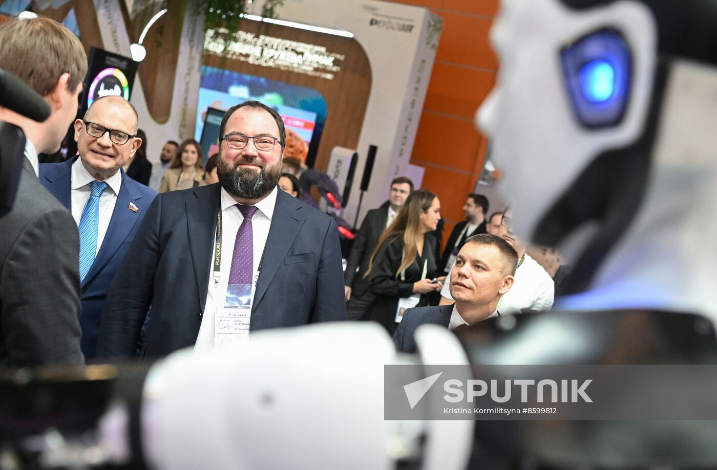 RUSSIA EXPO. Minister of Digital Development, Communications and Mass Media Maksut Shadayev at stands