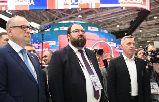 RUSSIA EXPO. Minister of Digital Development, Communications and Mass Media Maksut Shadayev at stands