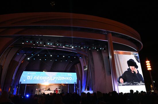 The RUSSIA EXPO International Exhibition and Forum. Rythm of Digit concert. Main outdoors stage. DJ Leonid Rudenko. Location: Russia, Moscow. Author: Ramil Sitdikov/Sputnik. RUSSIA EXPO. Digital Rhythm concert