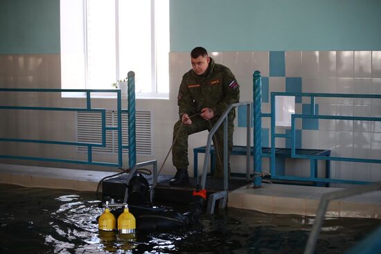 Russia Engineer Divers Training