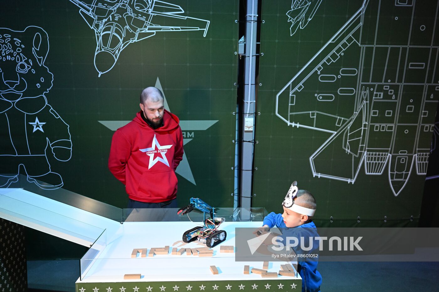RUSSIA EXPO. Opening of Russian Defense Ministry Pavilion